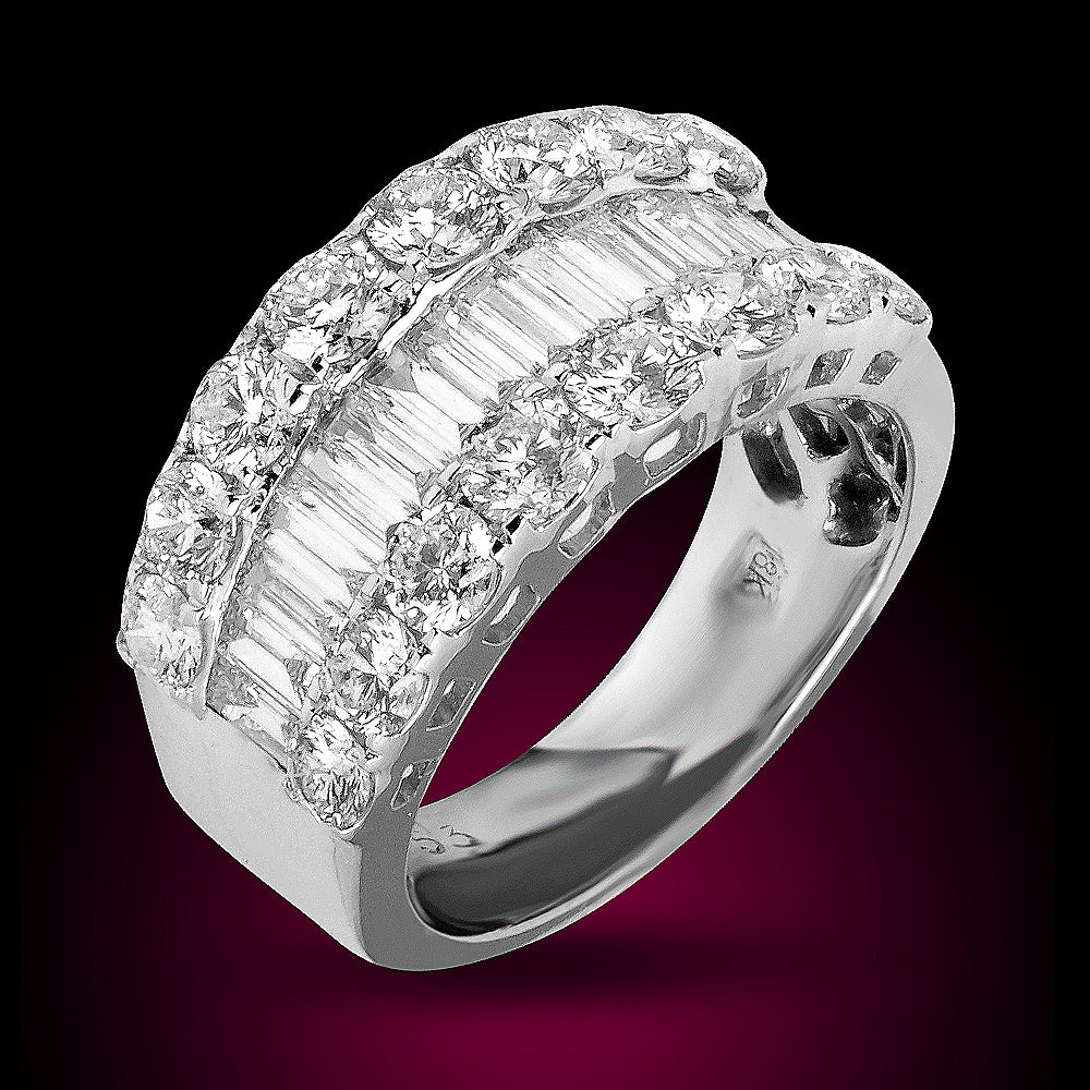 18K White Gold Diamond Band And Round 3.89Ct Diamonds
