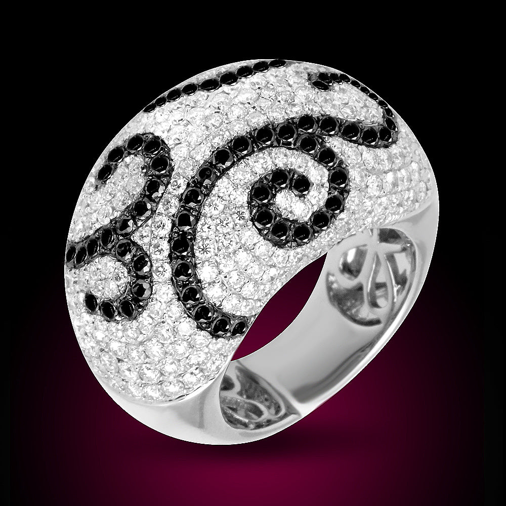 14K White Gold Ring With White & Black Diamonds 4.95Ct