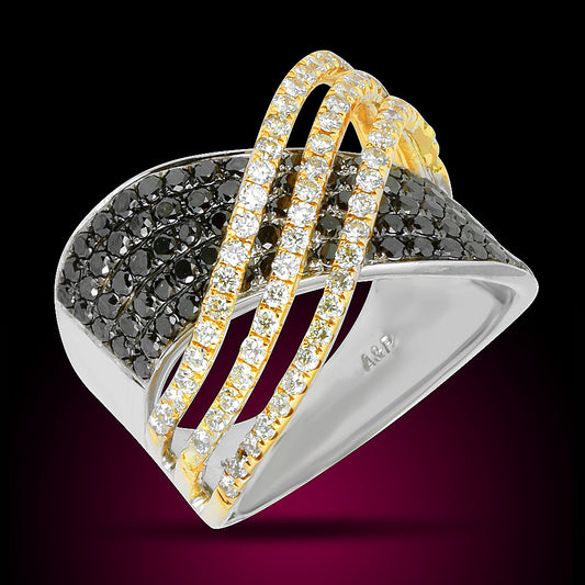 18K Two Tone Diamond Ring Set With Black Diamonds And White Diamonds 1.5 Ct Total Weight