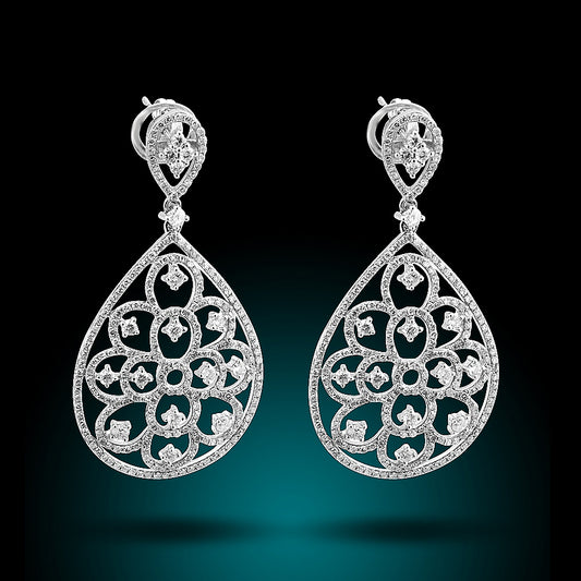 18K White Gold Diamond Earrings Set With 2.72Ct Diamonds